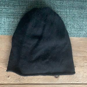 CASHMERE HALOGEN BEANIE